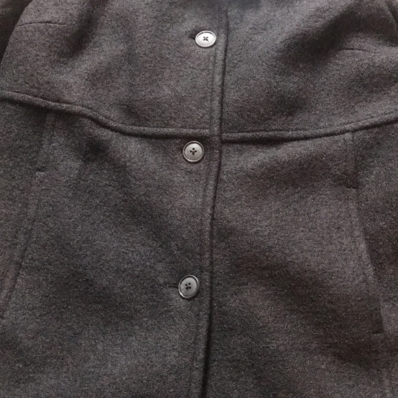 Lands End coat size 16 tall - Picture 4 of 5